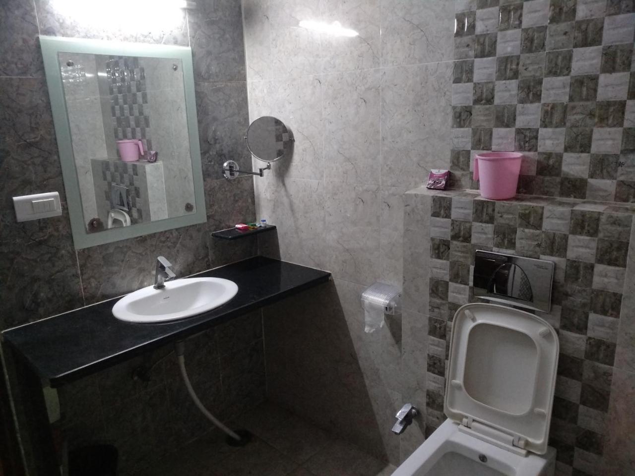 Hotel Rb Palace Dhaulpur Exterior photo